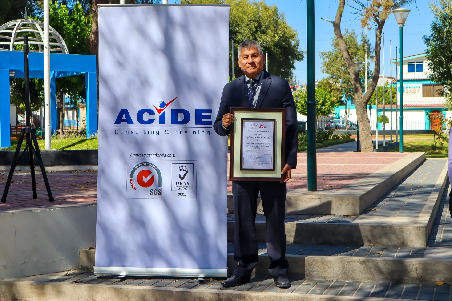 ACIDE